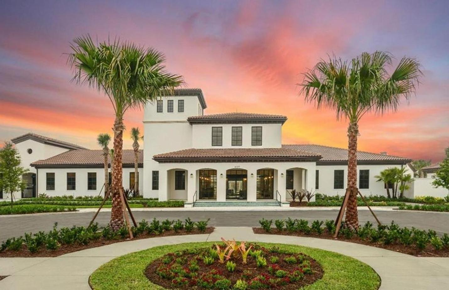 Beautiful Townhome Wprivate Pool 7 Mi To Disney كيسيمي المظهر الخارجي الصورة