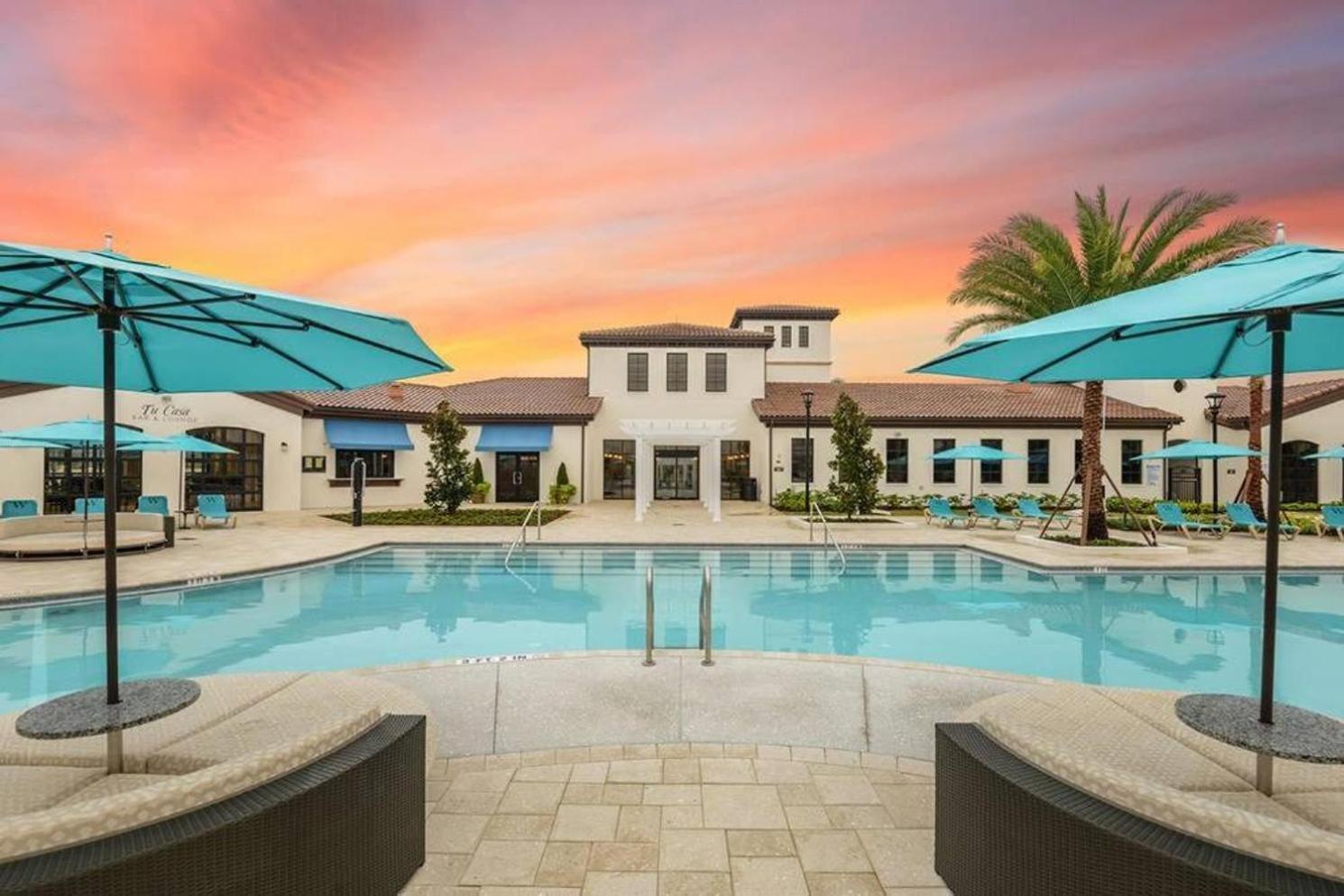 Beautiful Townhome Wprivate Pool 7 Mi To Disney كيسيمي المظهر الخارجي الصورة